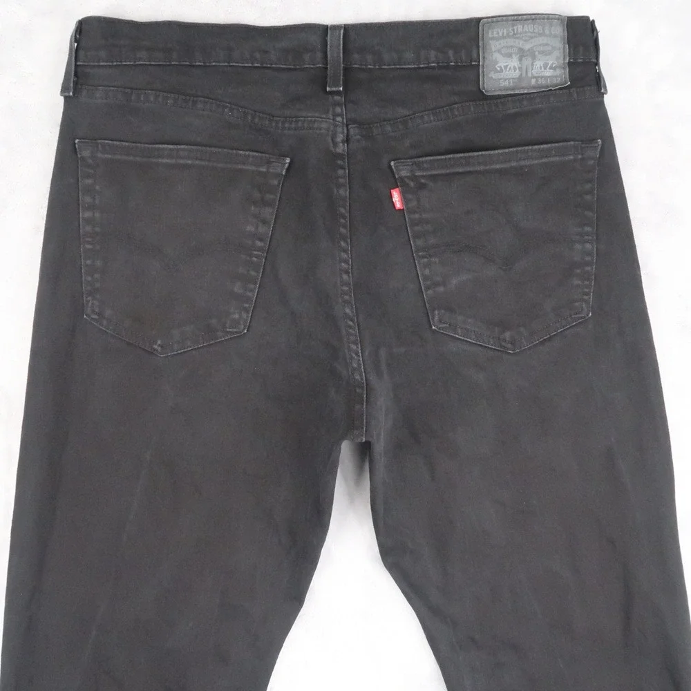 Levi's Jeans Mens 36x32 Black 541 Athletic Fit Tapered Leg Stretch 18181-0422